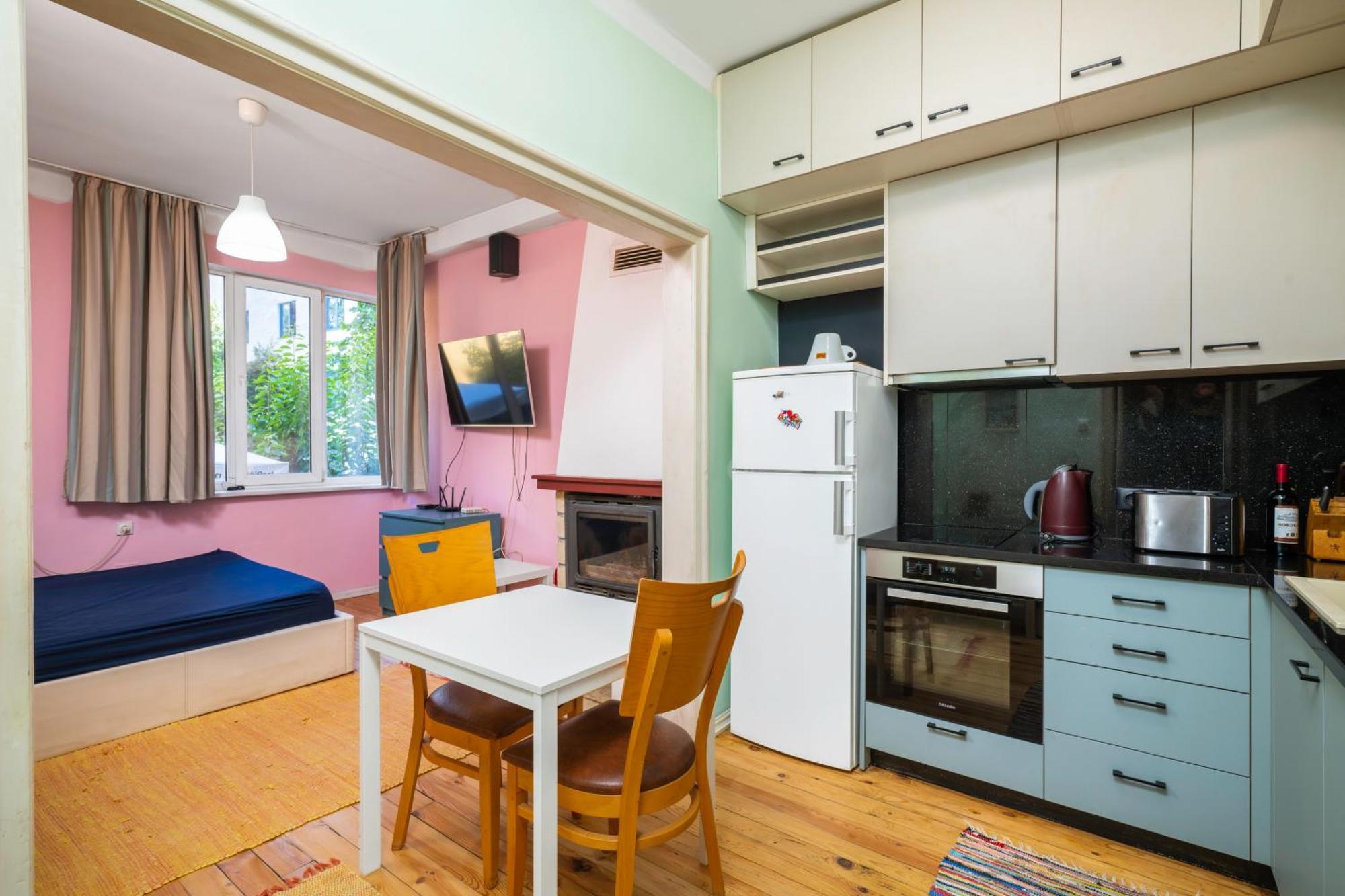 Sofia'S 1Bd Colourful Getaway Near Ndk Apartment Ngoại thất bức ảnh